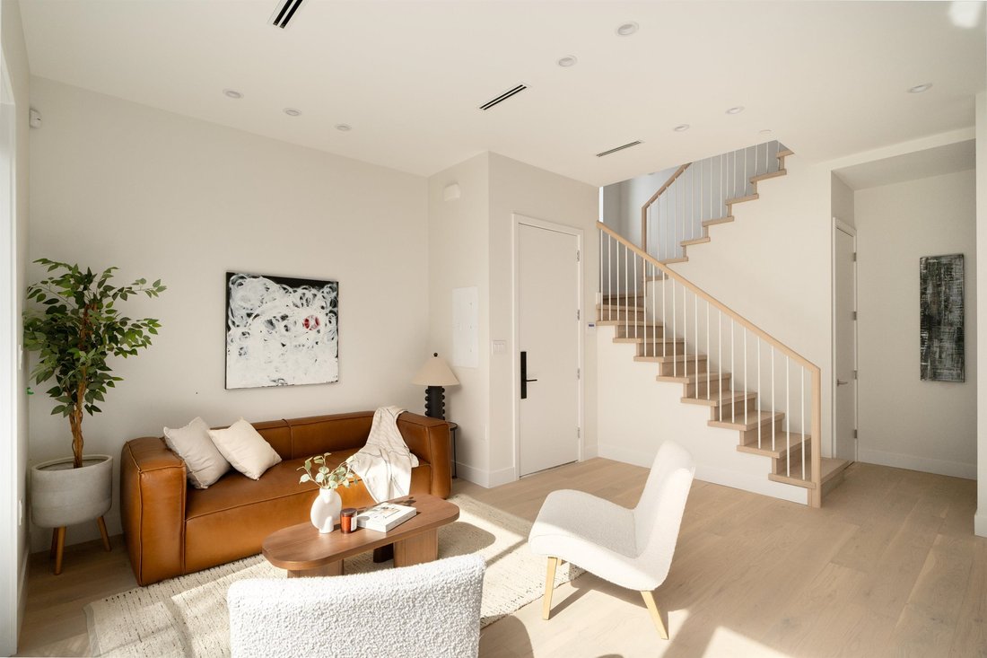 House in Vancouver, British Columbia, Canada 3 - 18257121