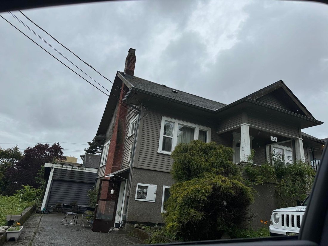 House in New Westminster, British Columbia, Canada 3 - 18257105