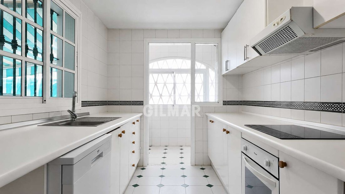 Townhouse in Fuengirola, Andalusia, Spain 4 - 18250440
