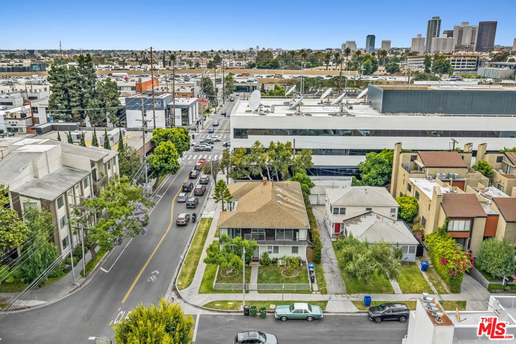 Los Angeles, California, United States 5 - 18253777