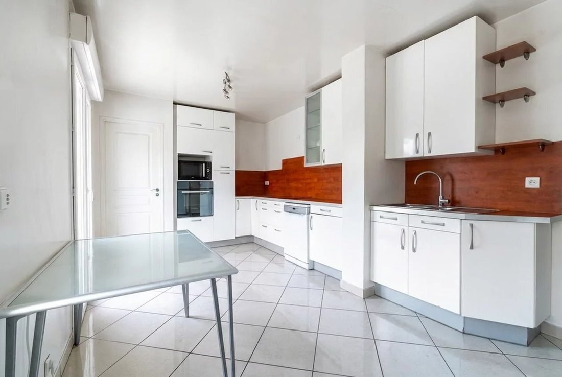 House in Charentonneau, Maisons-Alfort, France 2 - 18251957