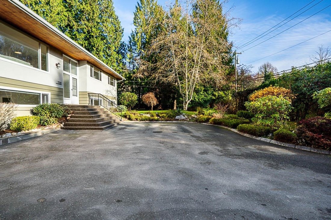 House in Anmore, British Columbia, Canada 3 - 18256692
