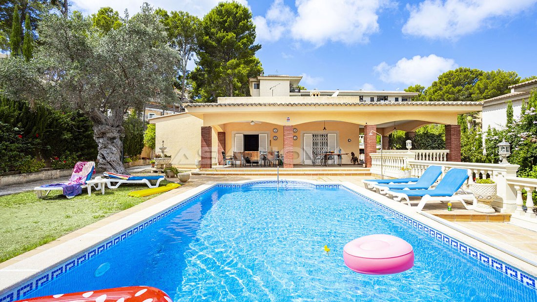Villa in Rotes Velles, Calvia, Balearic Islands 1 - 18244374