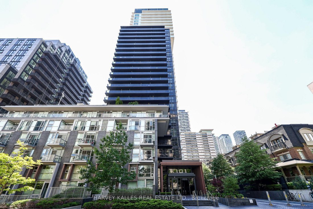 Condo in Toronto, Ontario, Canada 1 - 18256591