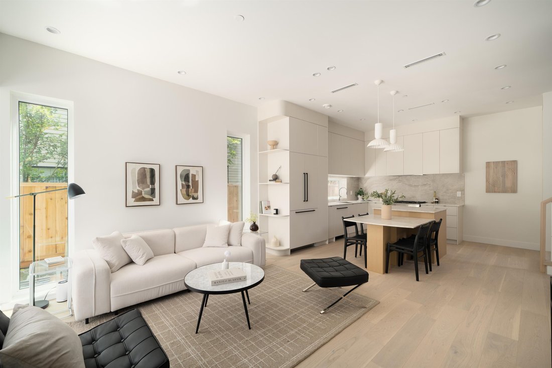 House in Vancouver, British Columbia, Canada 5 - 18257125