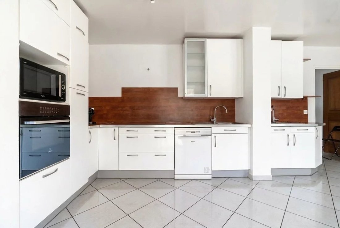 House in Charentonneau, Maisons-Alfort, France 3 - 18251957