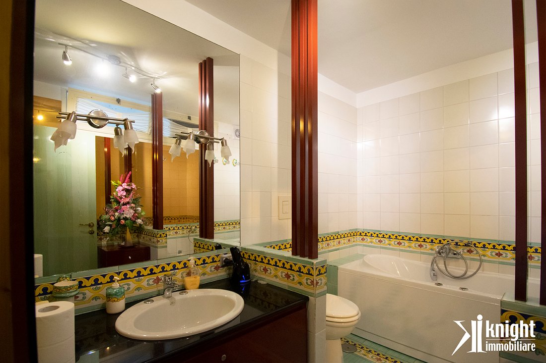 Apartment in Posillipo, Naples, Campania 5 - 17471282