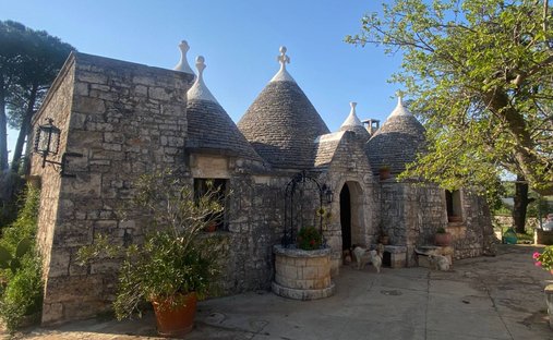 Casa di campagna a Cisternino, Puglia, Italia 1