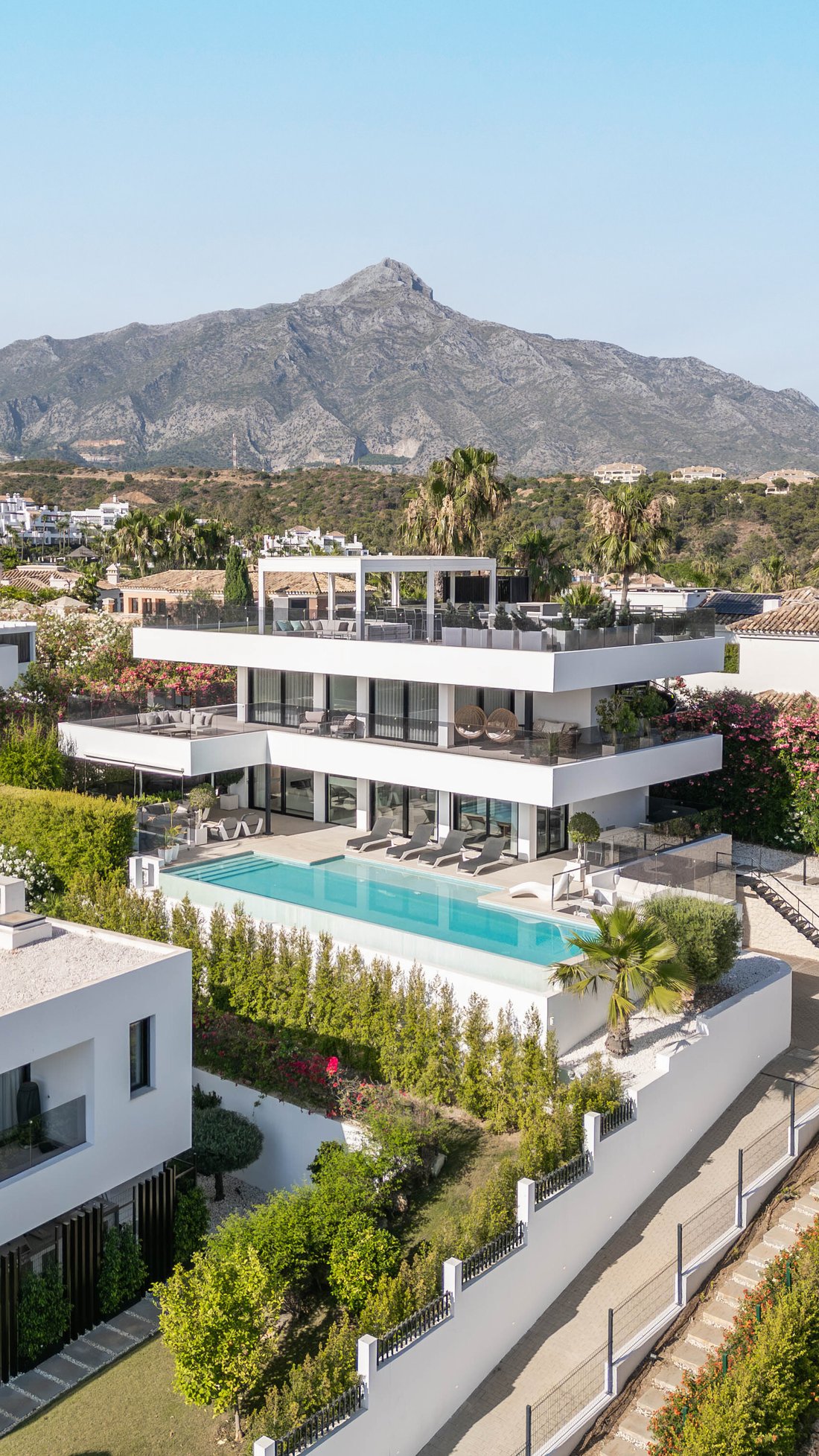 Villa in Nueva Andalucia, Marbella, Spain 2 - 18253573