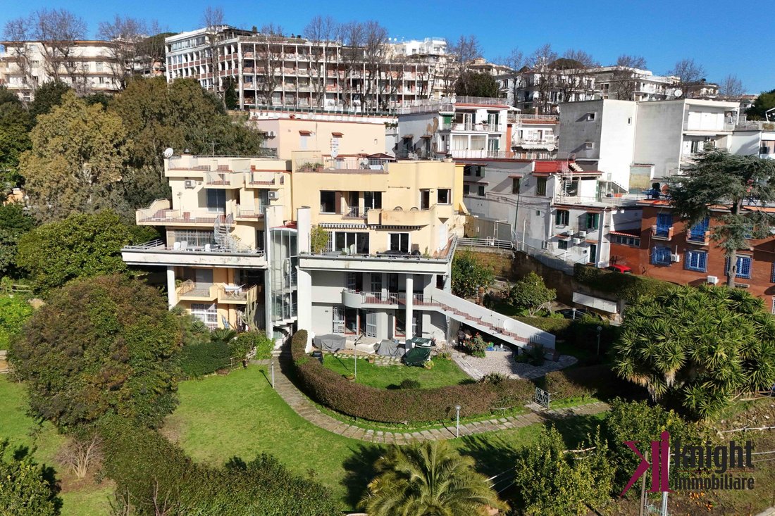 Apartment in Posillipo, Naples, Campania 2 - 17254065