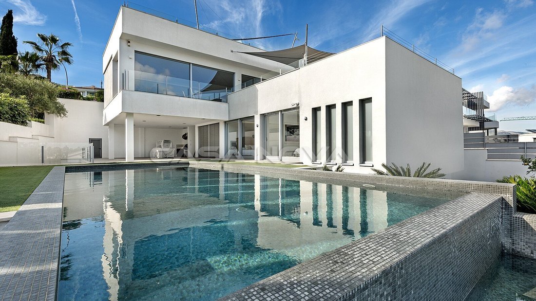 Villa in Rotes Velles, Calvia, Balearic Islands 1 - 18244362