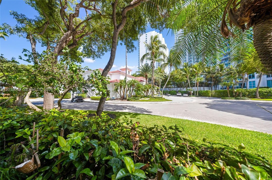Condo in Golden Beach, Florida, United States 4 - 18251697