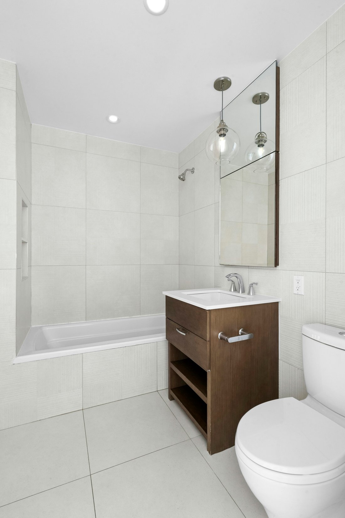 Condo in New York, New York, United States 5 - 18256226