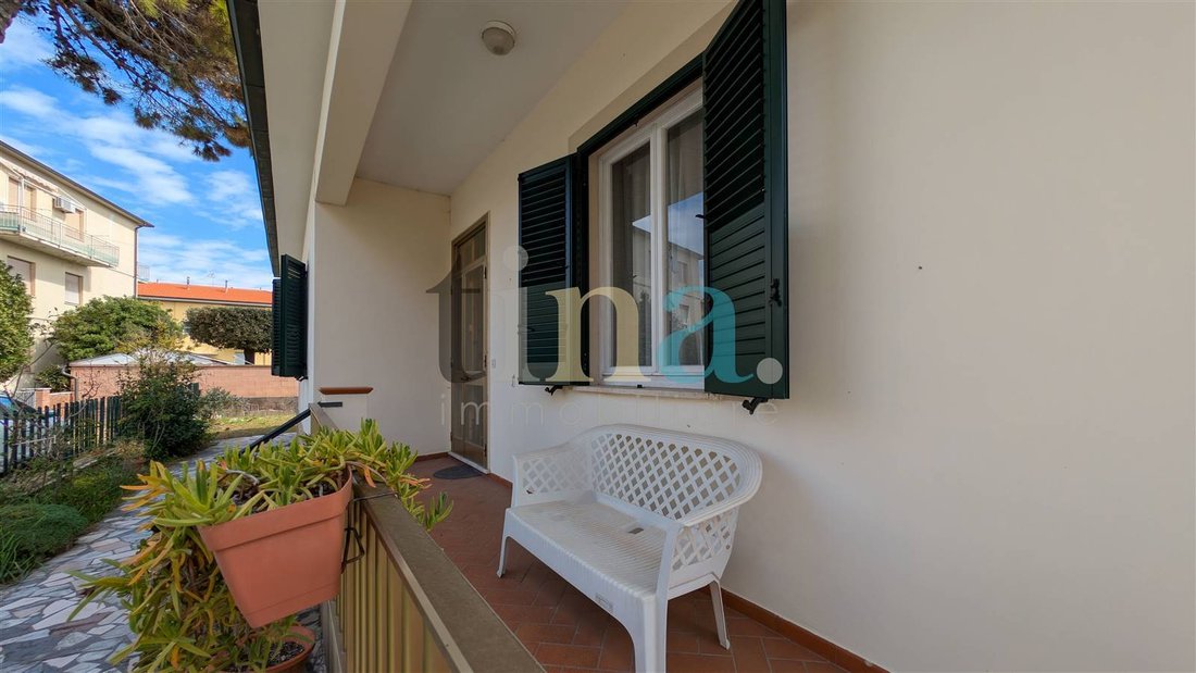 Villa in Cecina Centro, Cecina, Tuscany 3 - 18250275