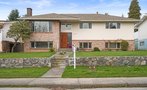 House in Burnaby, British Columbia, Canada 1