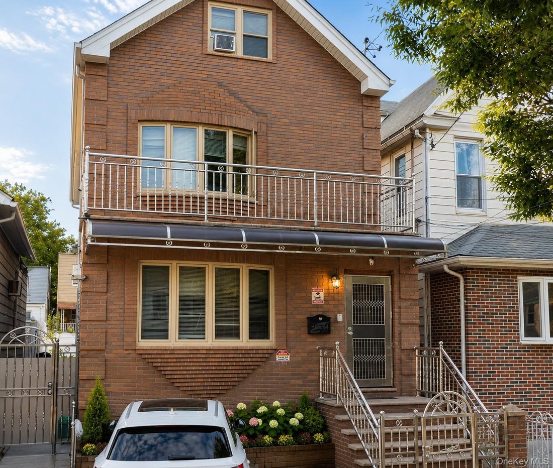 House in New York, New York, United States 1 - 18250481