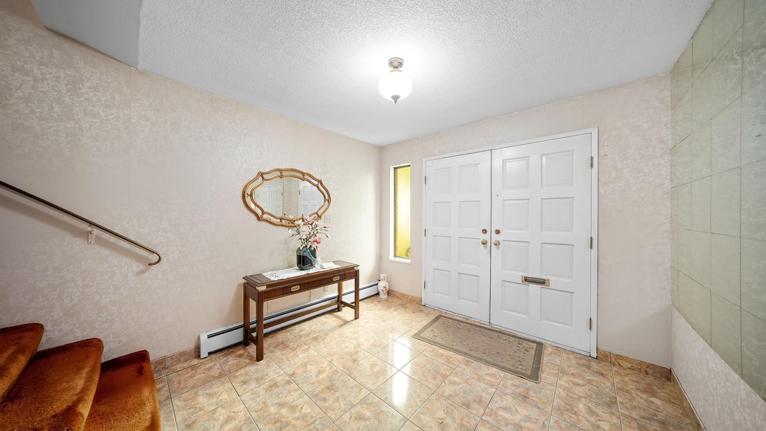 House in Vancouver, British Columbia, Canada 2 - 18257073
