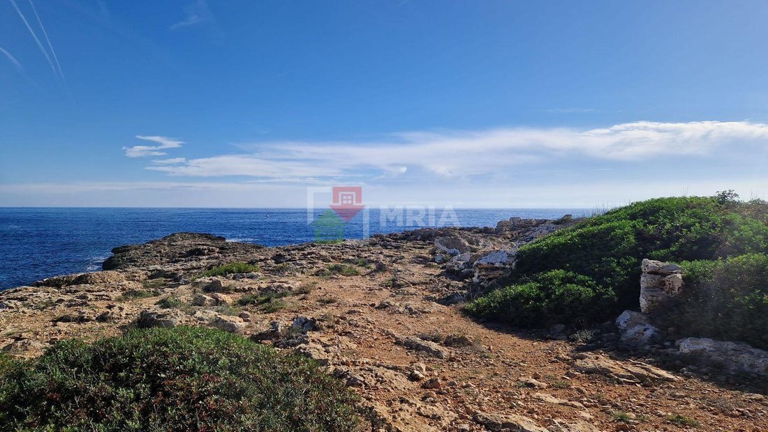 Land in Cala d'Or, Santanyi, Balearic Islands 1 - 18241825