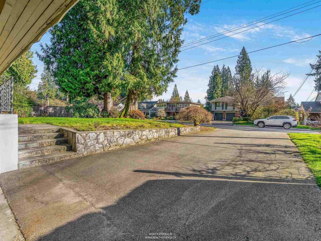House in North Vancouver, British Columbia, Canada 4 - 18256719