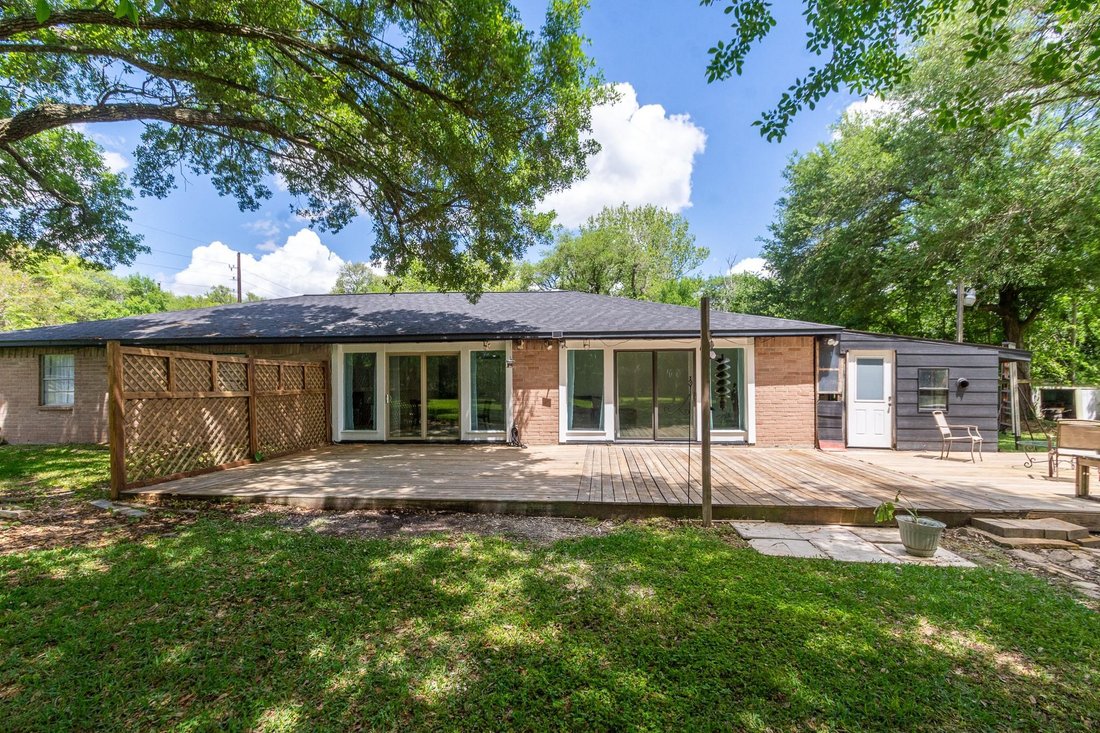 House in Manvel, Texas, United States 2 - 18255353