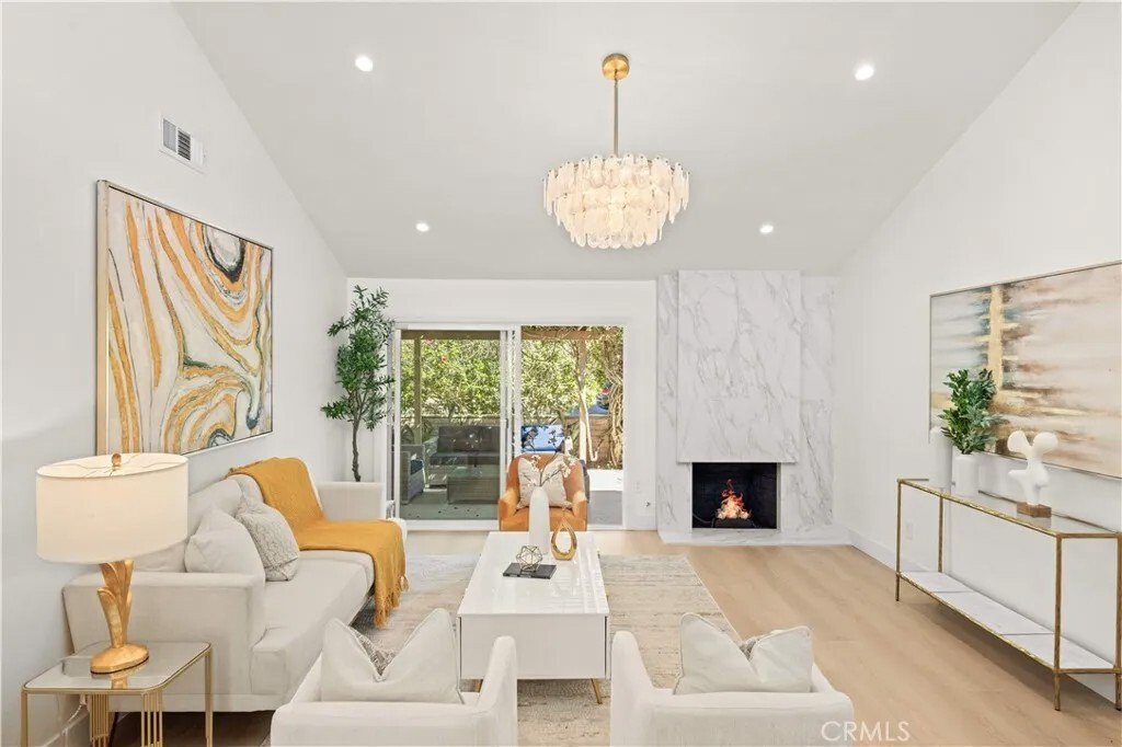 Condo in Irvine, California, United States 2 - 18232011