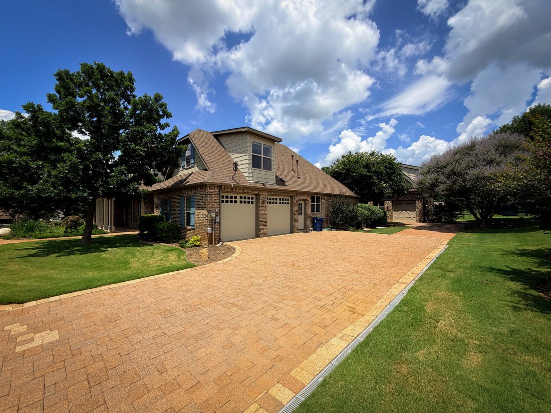 House in Cross Roads, Texas, United States 5 - 18252042