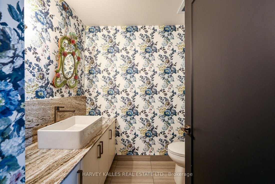 Condo in Toronto, Ontario, Canada 4 - 18256591