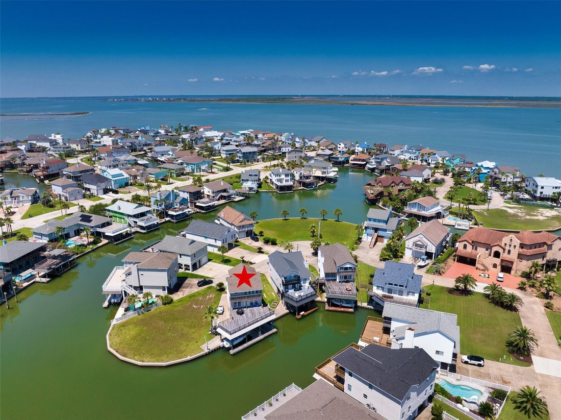 House in Galveston, Texas, United States 2 - 18251015