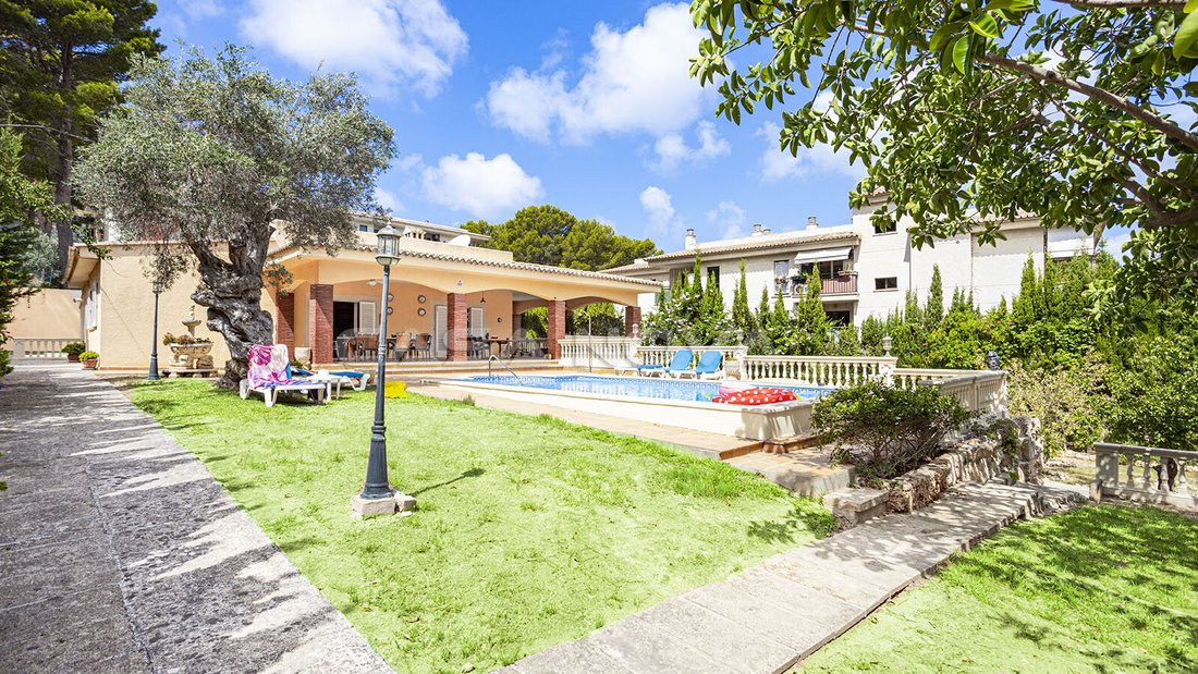 Villa in Rotes Velles, Calvia, Balearic Islands 2 - 18244374