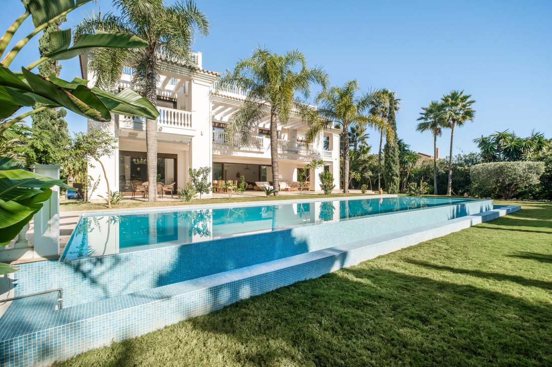 Villa a Estepona, Andalusia, Spagna 3 - 18253602