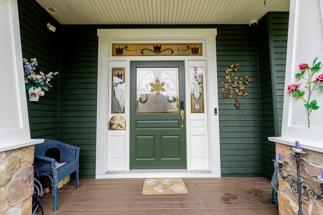 House in Surrey, British Columbia, Canada 5 - 18256829