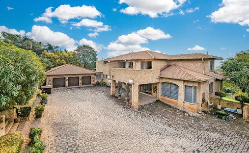 House in Ruimsig, Gauteng, South Africa 1