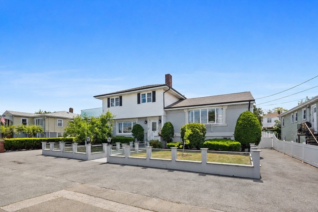 House in Revere, Massachusetts, United States 3 - 18251640