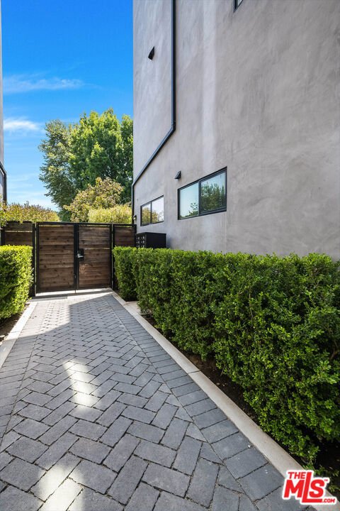 House in Los Angeles, California, United States 4 - 18253819