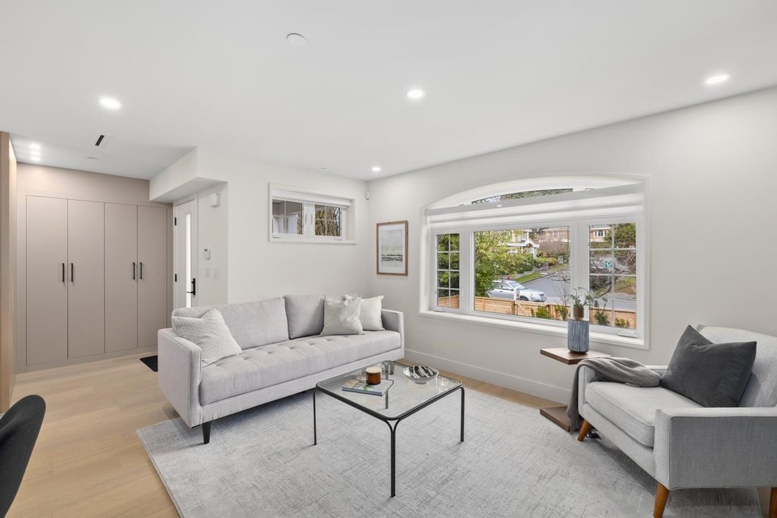 House in Vancouver, British Columbia, Canada 2 - 18256777