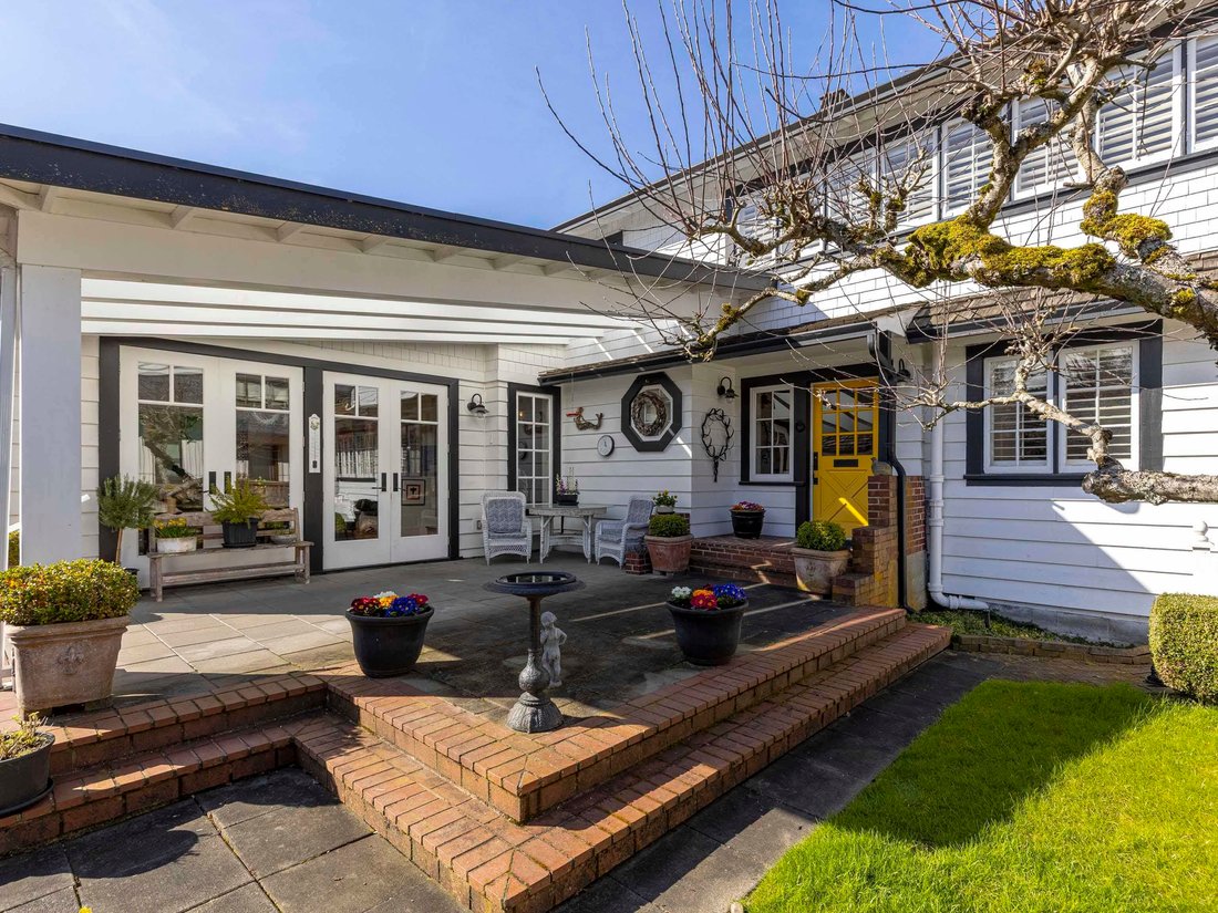House in Surrey, British Columbia, Canada 4 - 18257115