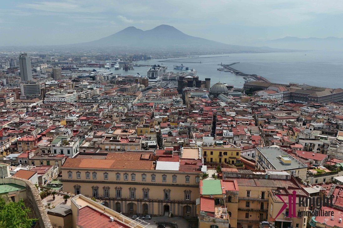 Apartment in Naples, Campania, Italy 2 - 17743741