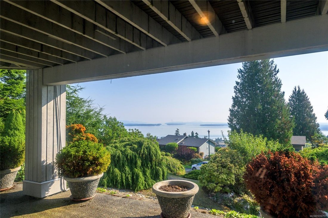 House in North Saanich, British Columbia, Canada 5 - 18256986