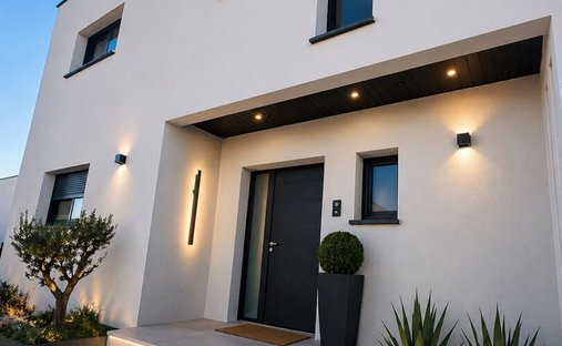Villa a Periferia, Serignan, Francia 1