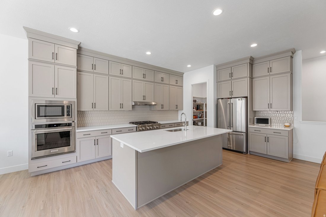 House in Saratoga Springs, Utah, United States 2 - 18254014