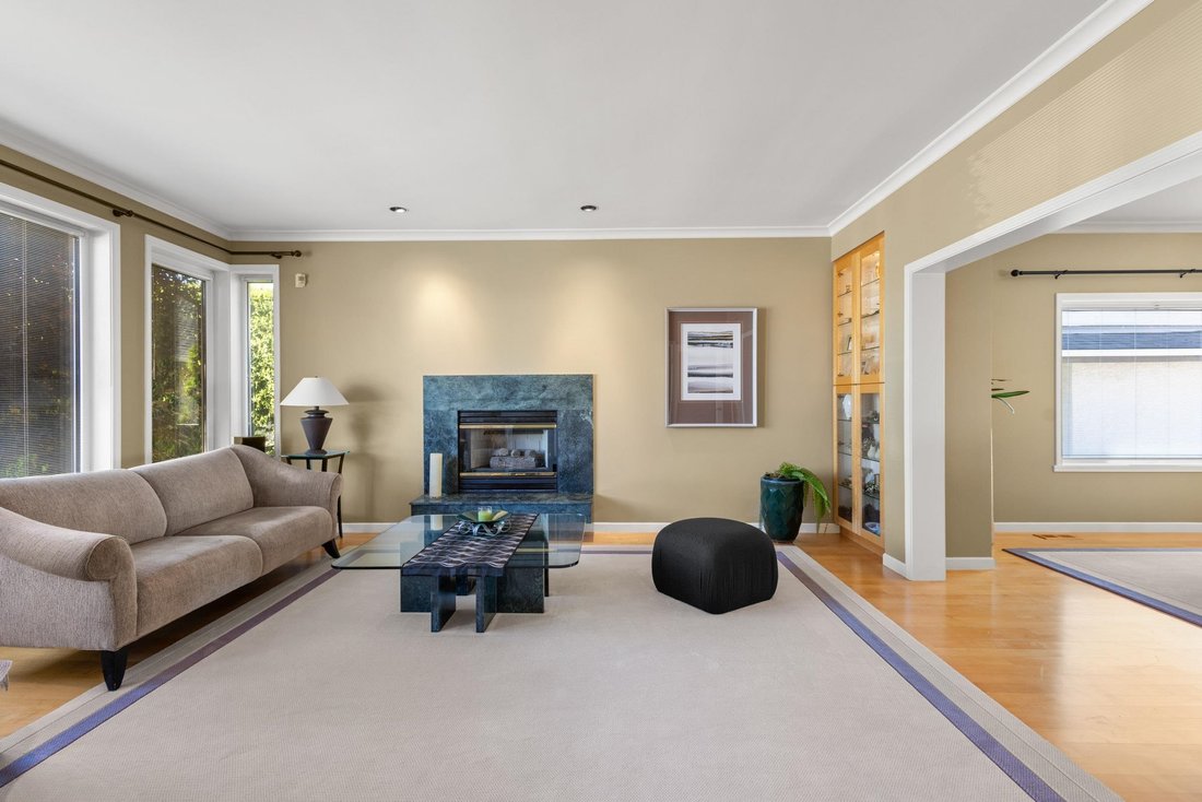 House in Coquitlam, British Columbia, Canada 5 - 18257120