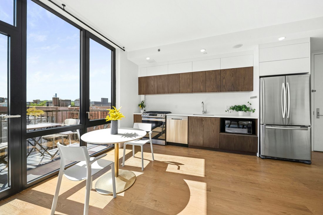 Condo in New York, New York, United States 1 - 18256226