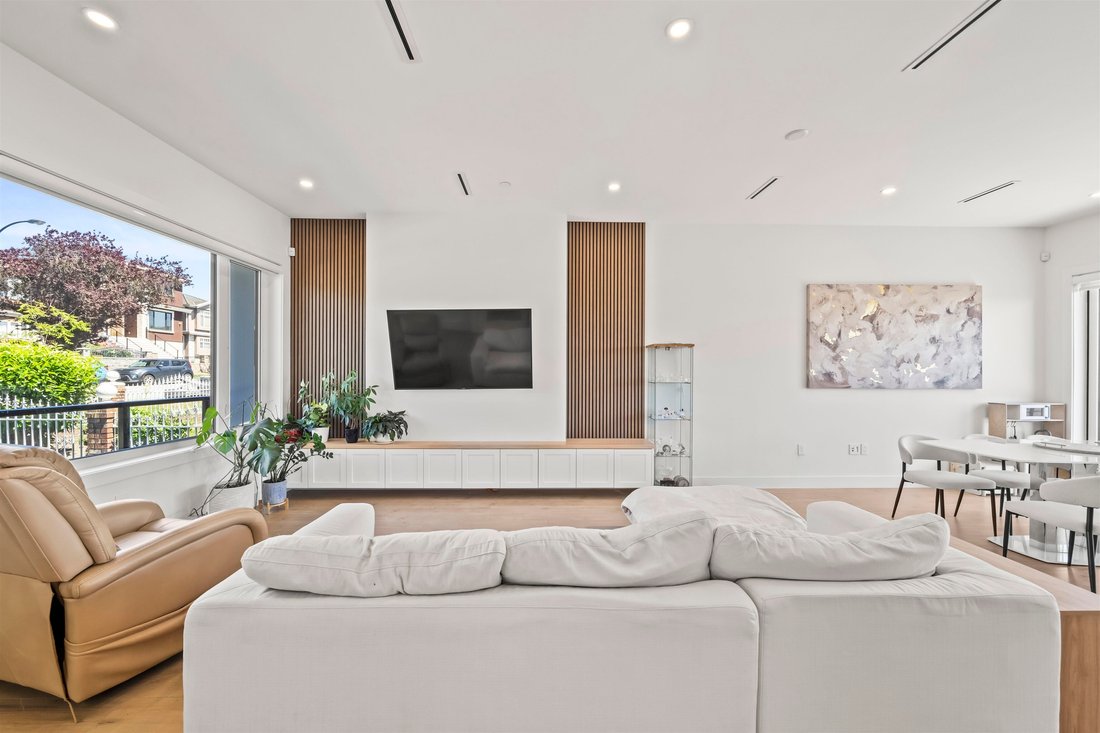 House in Vancouver, British Columbia, Canada 3 - 18256775