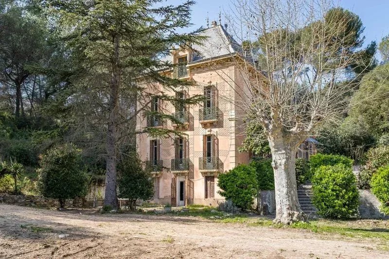 House in La Treille, Marseille, Provence-Alpes-Côte d'Azur 2 - 18252076