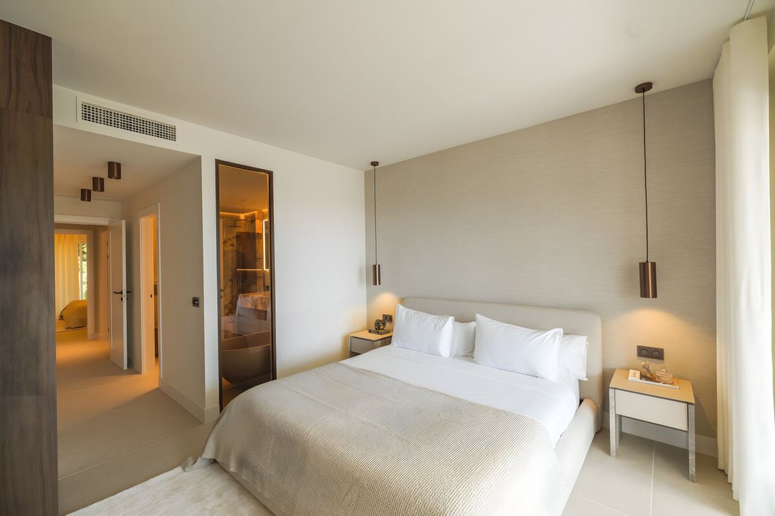 Apartment in La Quinta, Benahavis, Andalusia 4 - 18251403