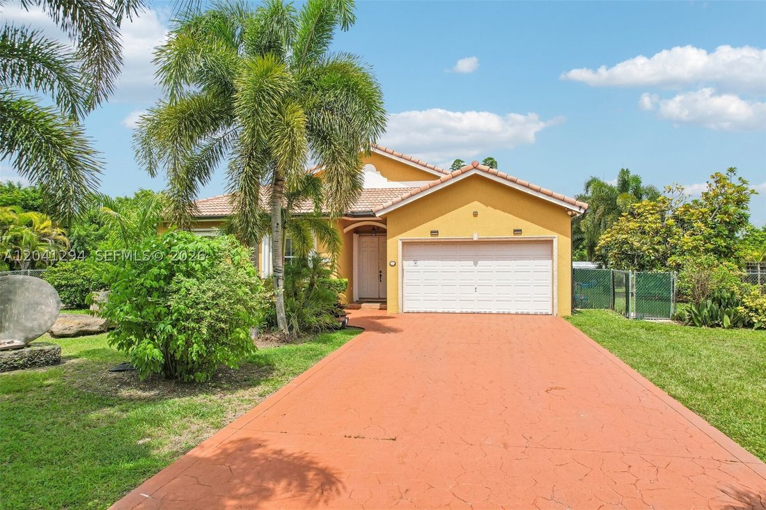 House in Miami, Florida, United States 1 - 18250323