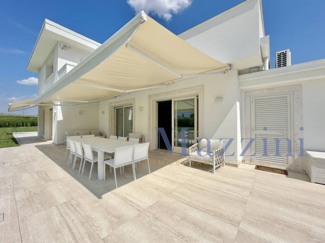 Villa in Pietrasanta, Tuscany, Italy 5 - 18256556