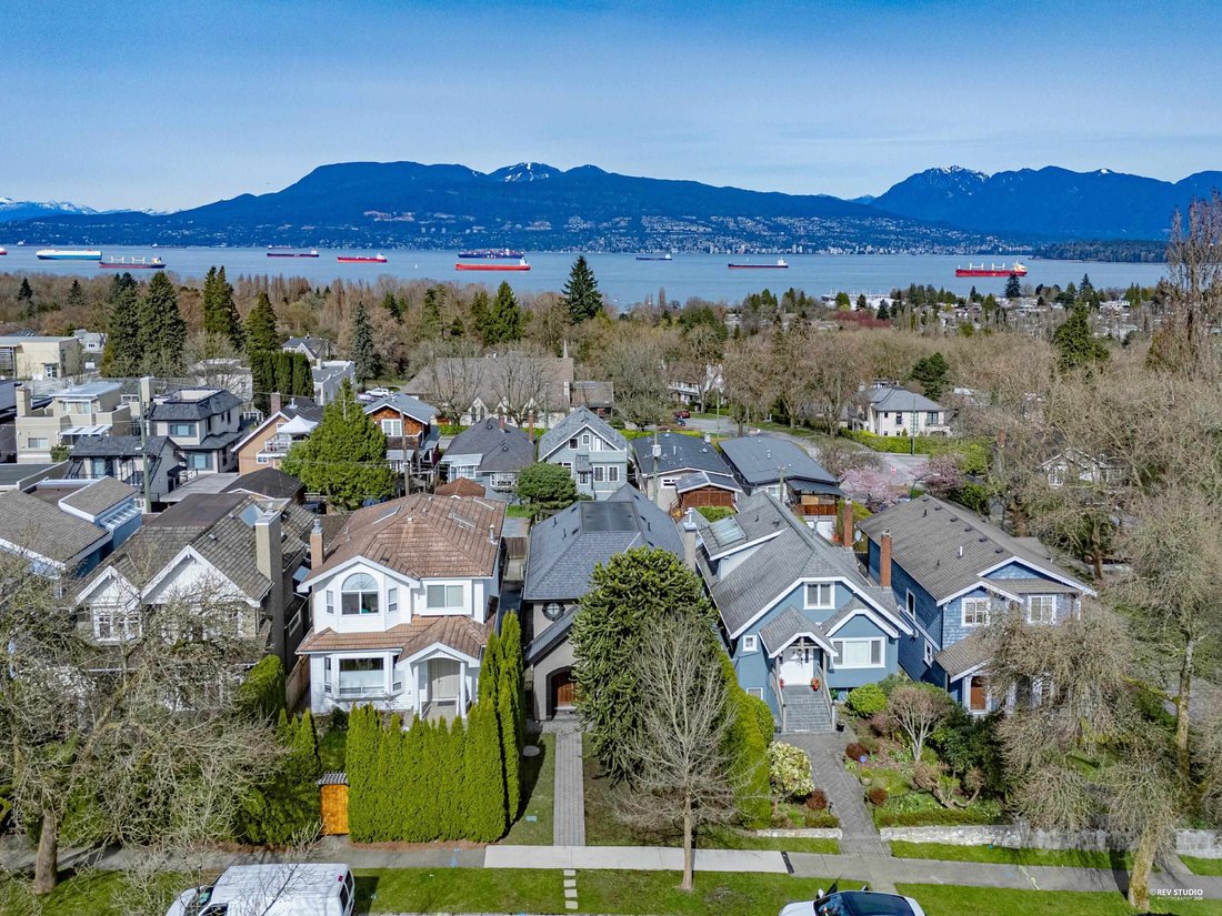 House in Vancouver, British Columbia, Canada 5 - 18256767