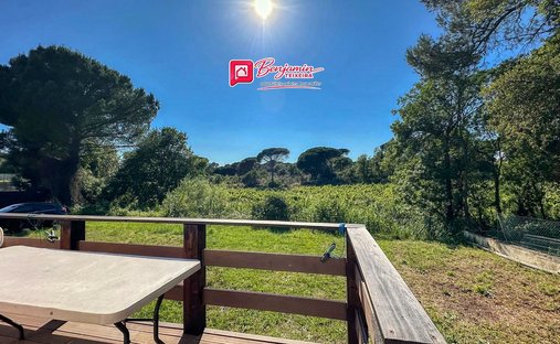 Villa in Frejus, Provence-Alpes-Côte d'Azur, France 1
