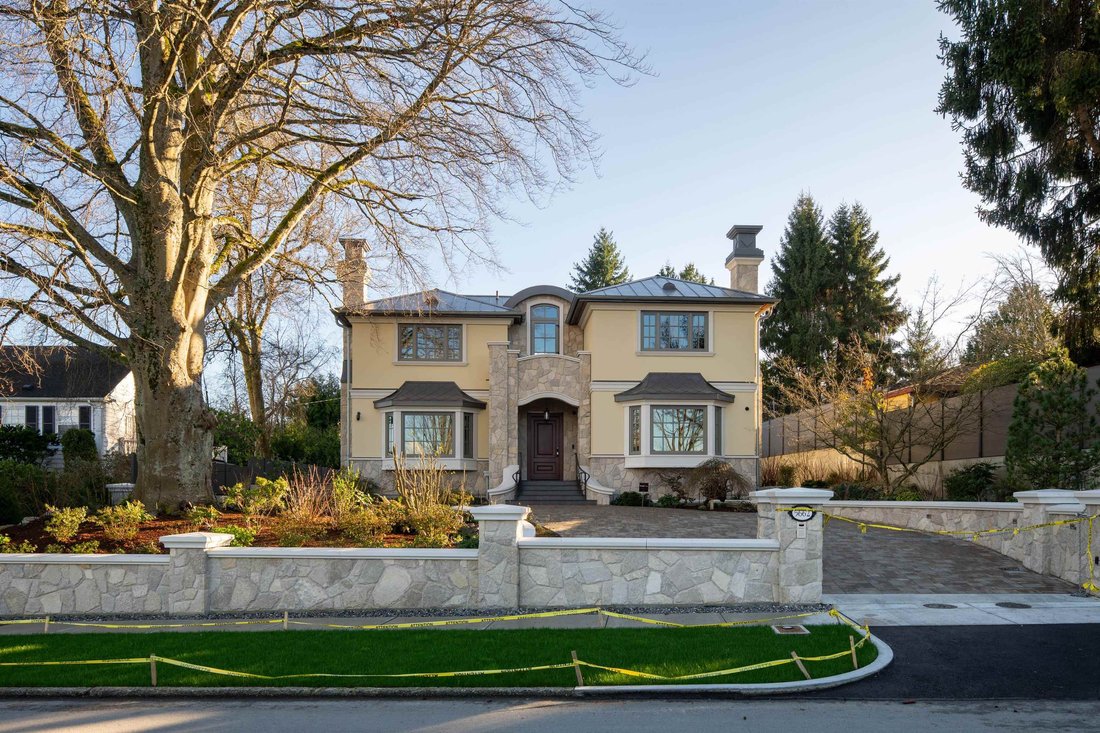 House in University Endowment Lands, British Columbia, Canada 1 - 18256958